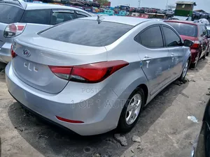 Hyundai Elantra Limited PZEV 4dr Sedan (1.8L 4cyl 6A) 2014 Silver