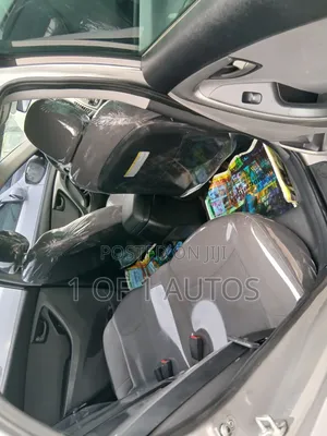 Hyundai Elantra Limited PZEV 4dr Sedan (1.8L 4cyl 6A) 2014 Silver
