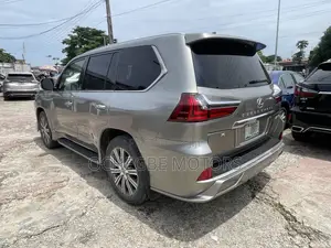 Lexus LX 570 AWD 2018 Gray
