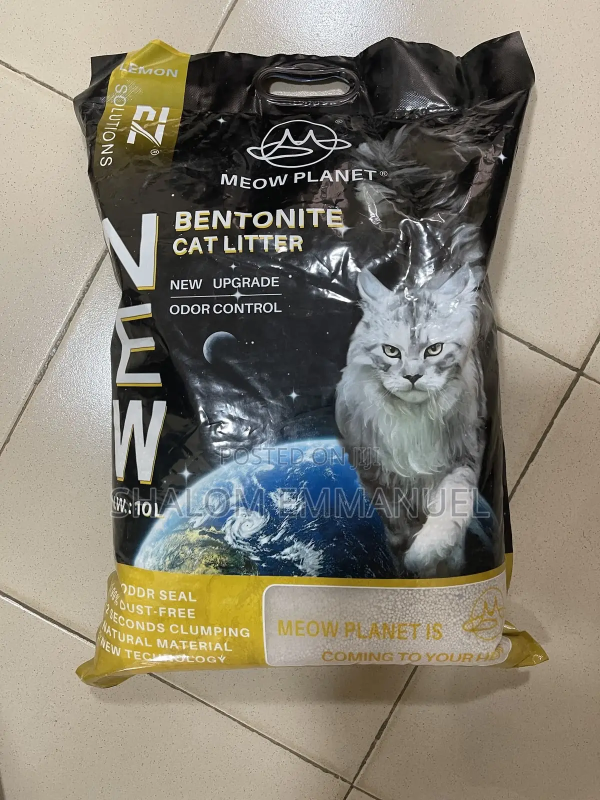 Premium Scented Clumping Bentonite Cat Litter 10L