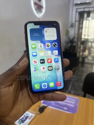 Apple iPhone 11 256 GB Red