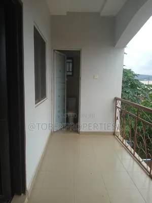 2bdrm Block of Flats in City College, Karu for rent