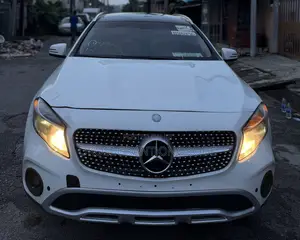 Mercedes-Benz GLA 250 2015 White
