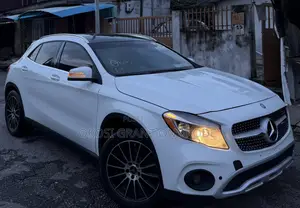 Mercedes-Benz GLA 250 2015 White