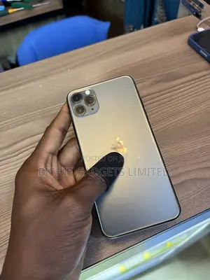 Apple iPhone 11 Pro Max 64 GB Green