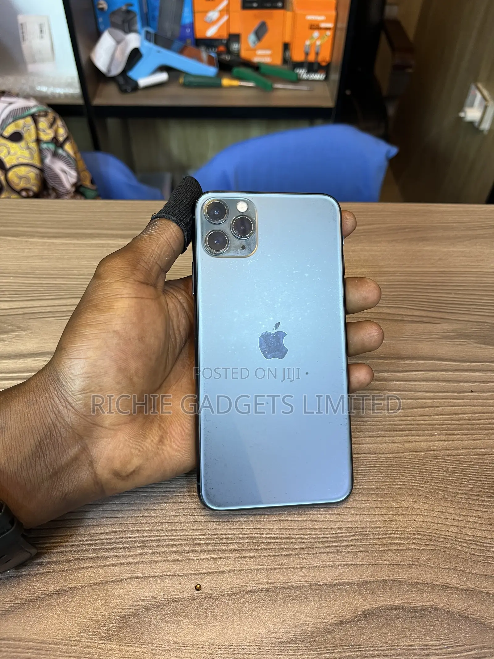 Apple iPhone 11 Pro Max 64 GB Green