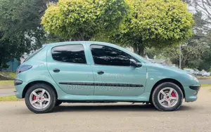 Peugeot 206 2005 Green