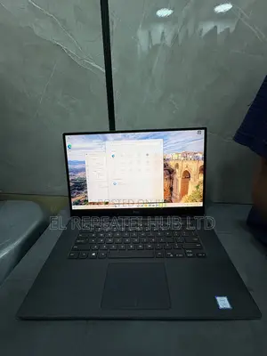 Laptop Dell Precision 5530 16GB Intel Core i7 SSD 512GB