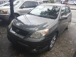 Toyota Matrix Hatchback AWD (1.8L 4cyl 4A) 2006 Gray