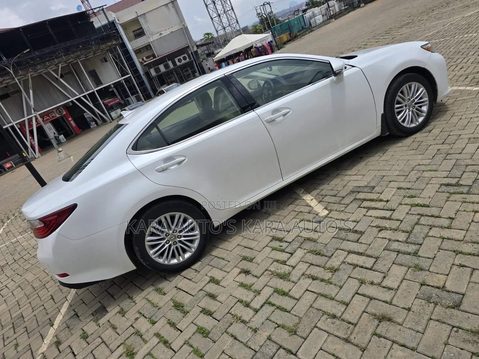 Lexus ES 2015 White
