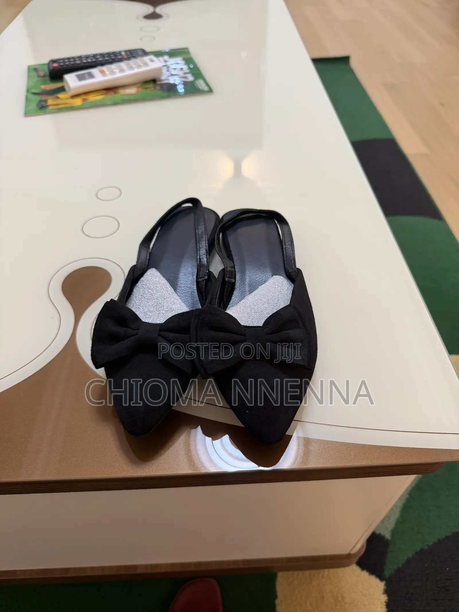 Elegant Black Flat Shoes