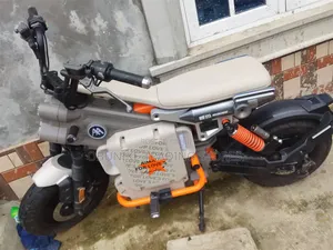 Motorcycle 2025 Orange