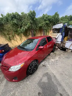 Toyota Corolla 2012 Red