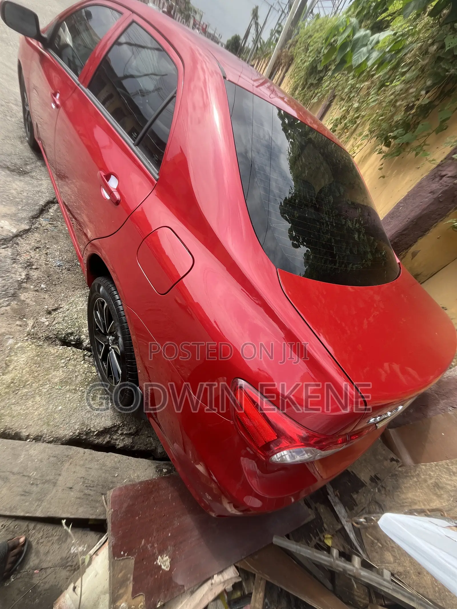 Toyota Corolla 2012 Red