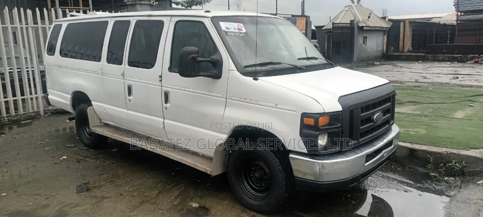 Ford E350 2010 White