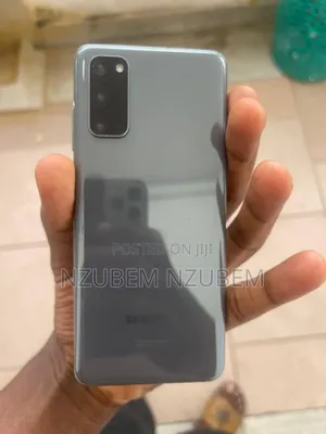 Samsung Galaxy S20 128 GB Gray