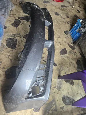 Frontbumper Camry 2013 Sport