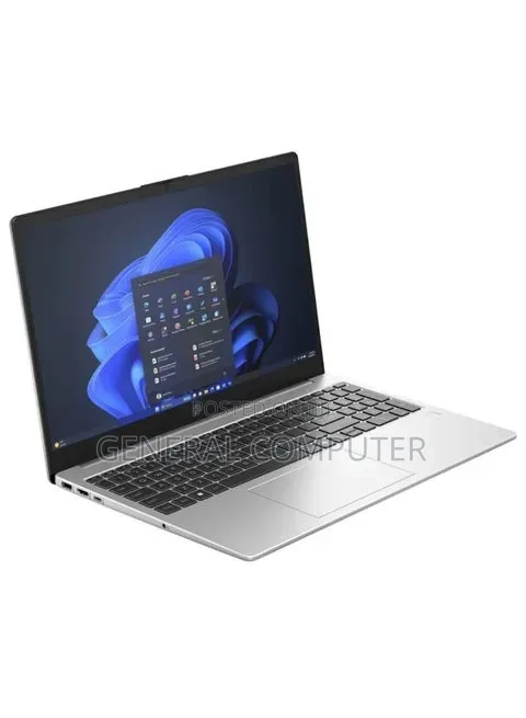 New Laptop HP 240 8GB Intel Core 3 SSD 512GB