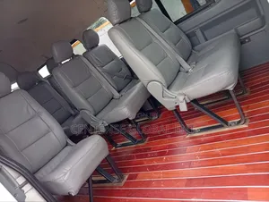 Toyota HiAce 2012 White