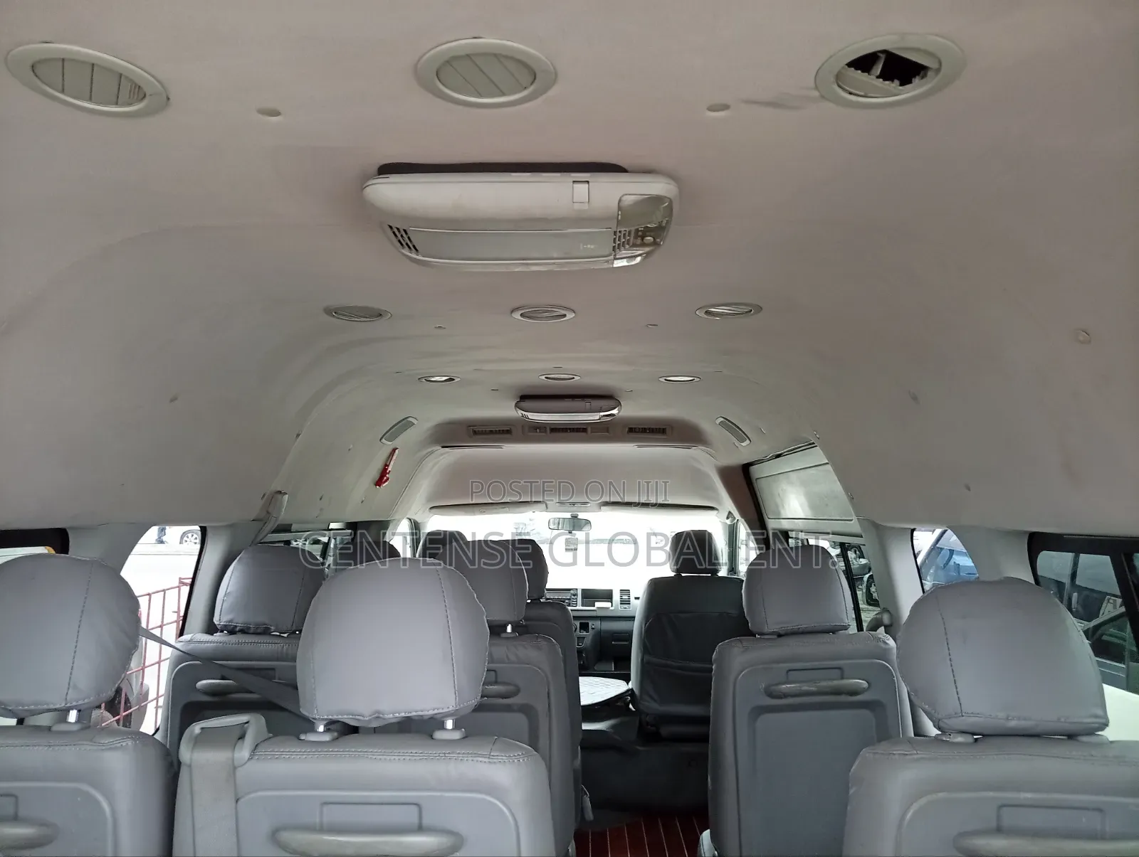 Toyota HiAce 2012 White
