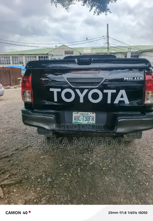Toyota Hilux 2022 Black