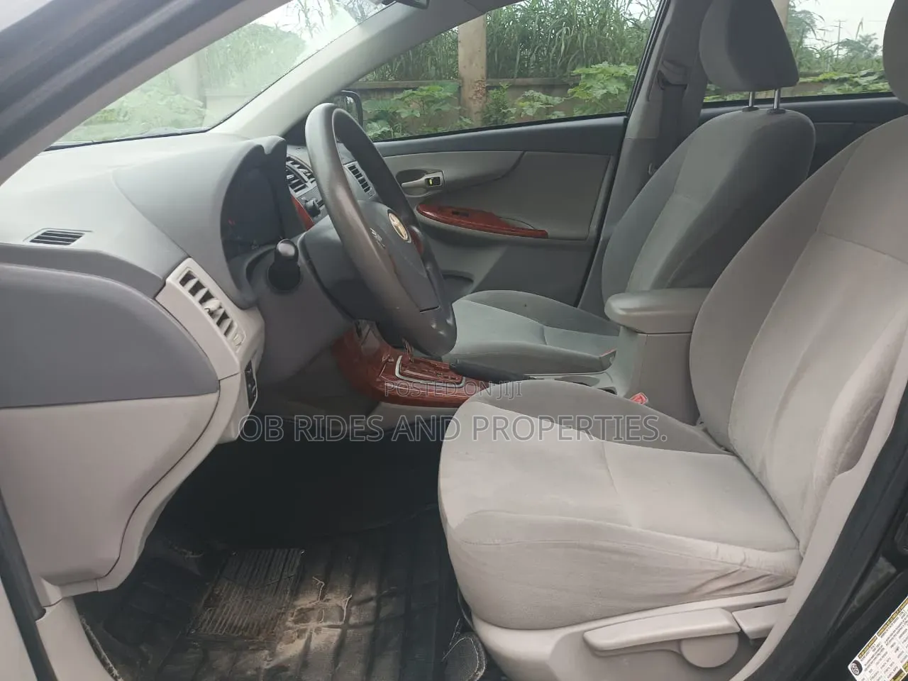 Toyota Corolla 2012 Black