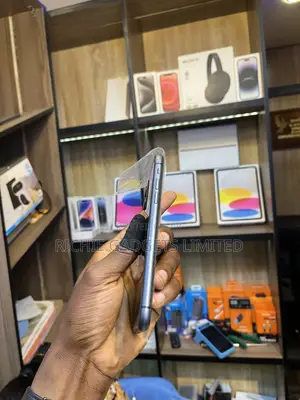 Apple iPhone 11 64 GB Black