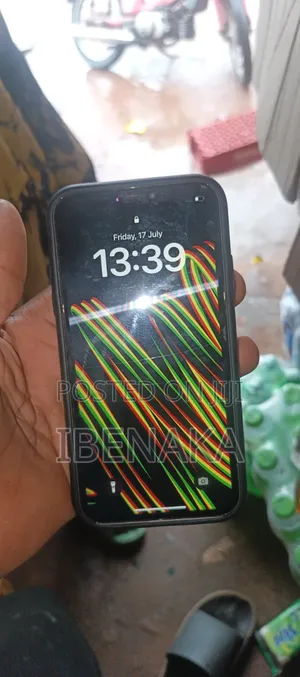 Apple iPhone XR 128 GB White