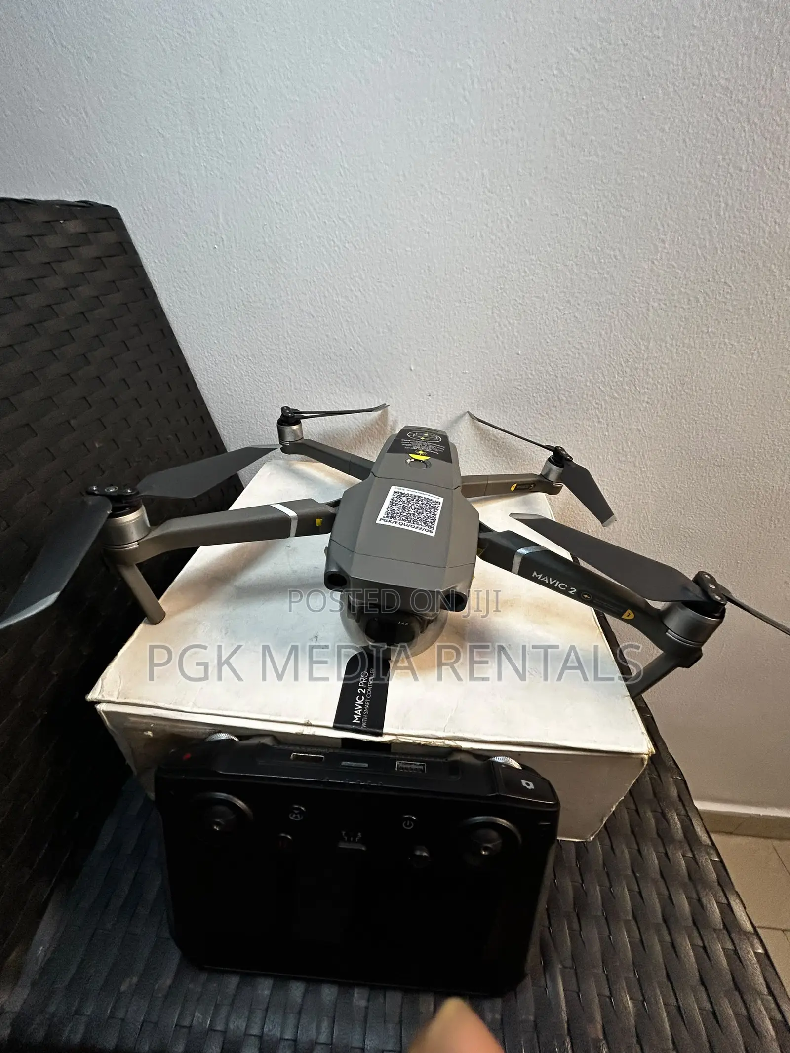 DJI MAVIC 2 PRO (Drone and Controller)