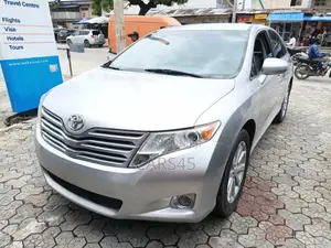 Toyota Venza 2010 Silver