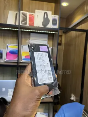 Apple iPhone XS Max 64 GB Black