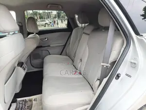 Toyota Venza 2010 Silver