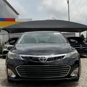 Toyota Avalon XLE 4dr Sedan (3.5L 6cyl 6A) 2015 Black