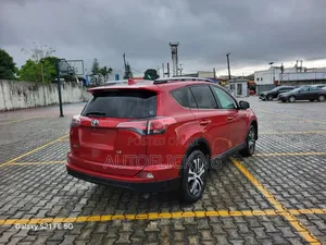 Toyota RAV4 2017 Red