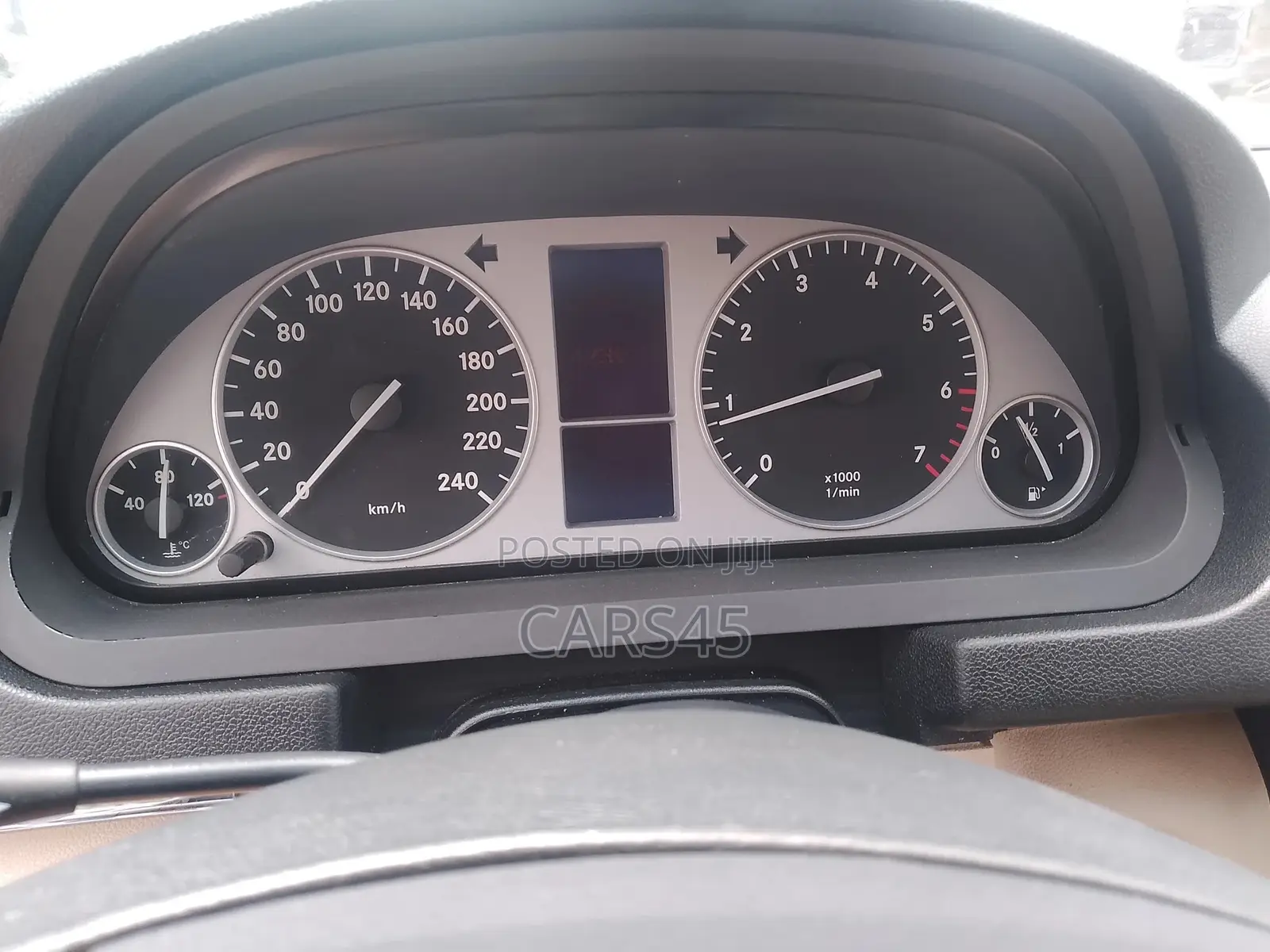 Mercedes-Benz B-Class 2010 Gray