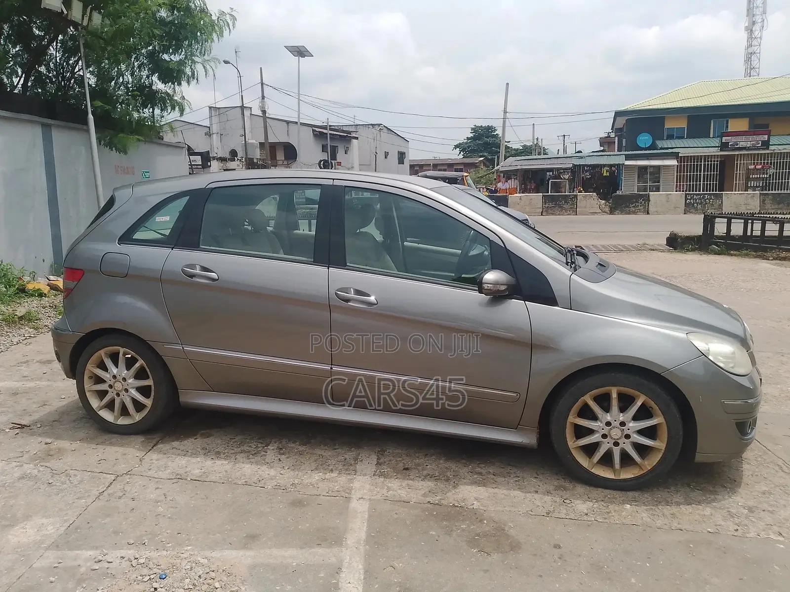 Mercedes-Benz B-Class 2010 Gray