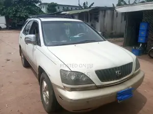 Lexus RX 300 4WD 1999 White