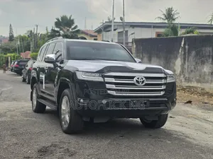 New Toyota Land Cruiser 2025 Black