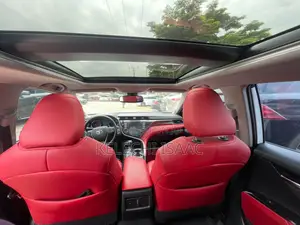 Toyota Camry XSE V6 (3.5L V6 8A) 2019 White