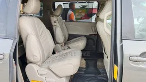 Toyota Sienna 2013 Gray