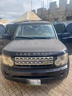 Land Rover Lr4 2012 Black