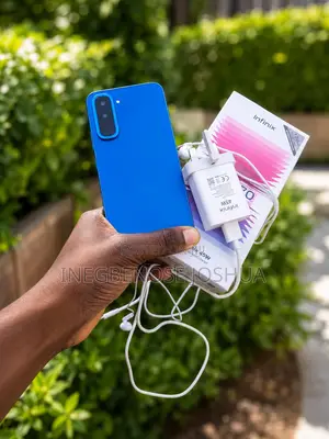 Infinix Hot 70 128 GB Blue