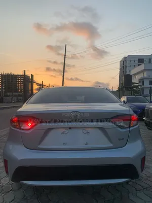 Toyota Corolla 2021 Silver