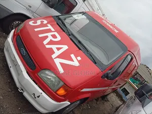 Ford Transit 2000 Red