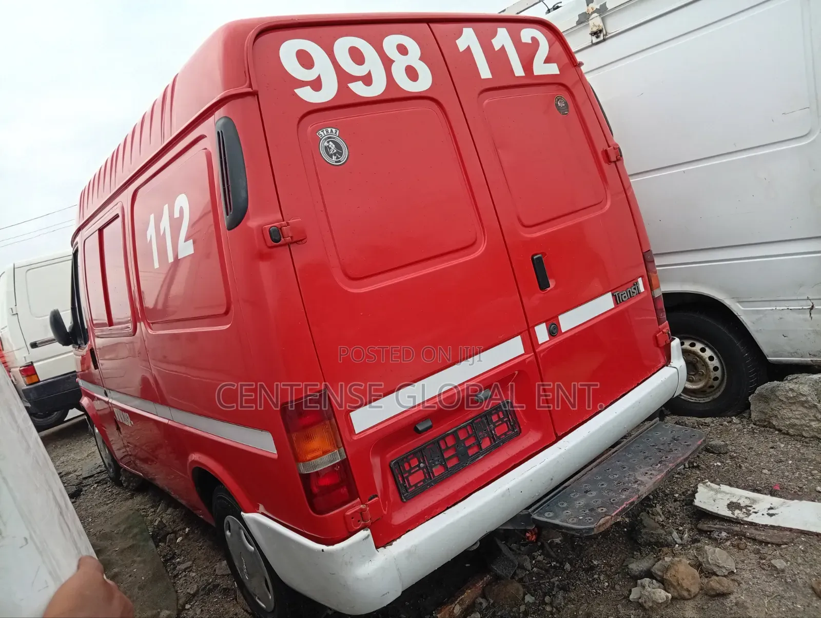 Ford Transit 2000 Red