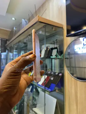 Apple iPhone 6s 32 GB Rose Gold