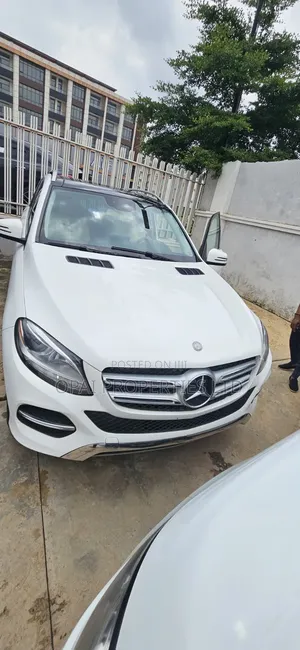 Mercedes-Benz GLE-Class 2016 White