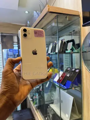 Apple iPhone 11 128 GB White