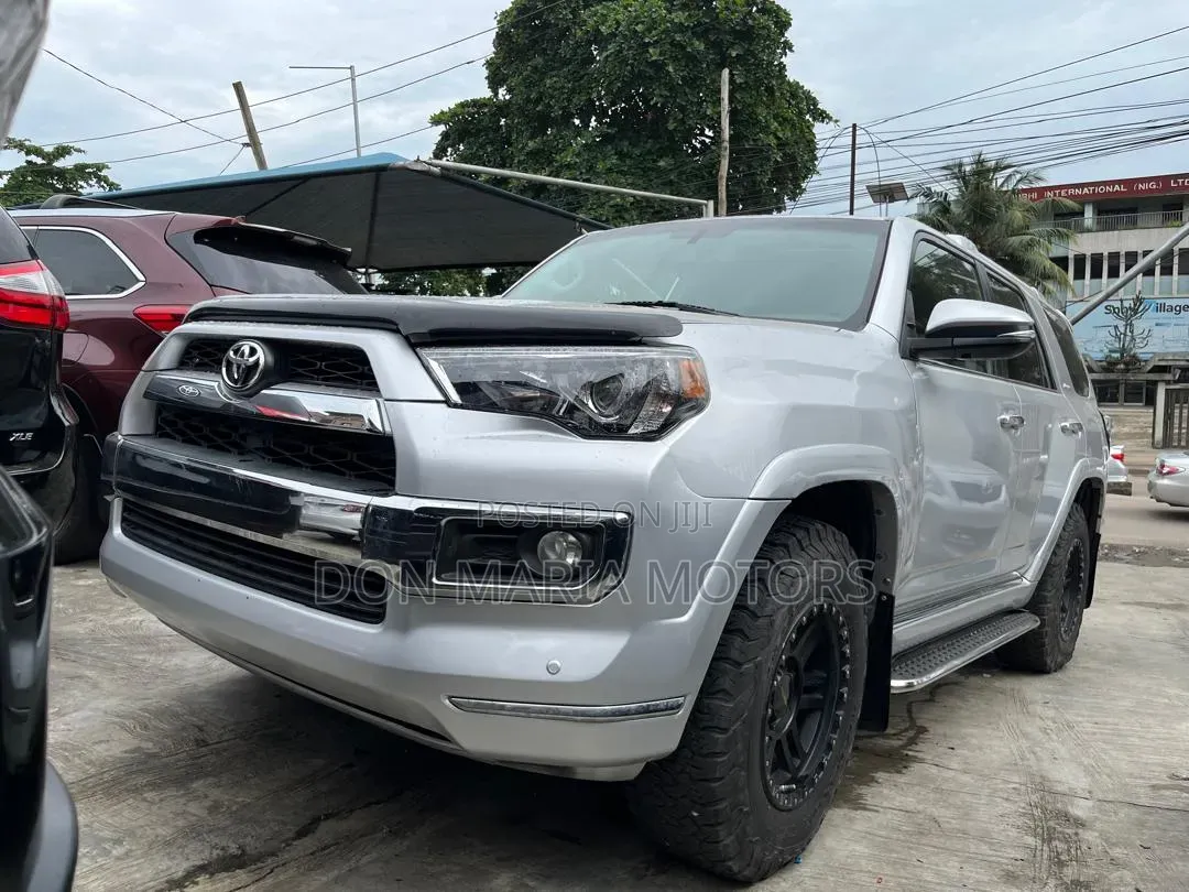 Toyota 4-Runner 2015 Silver