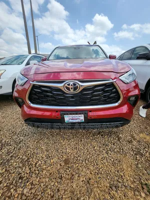 Toyota Highlander 2021 Red